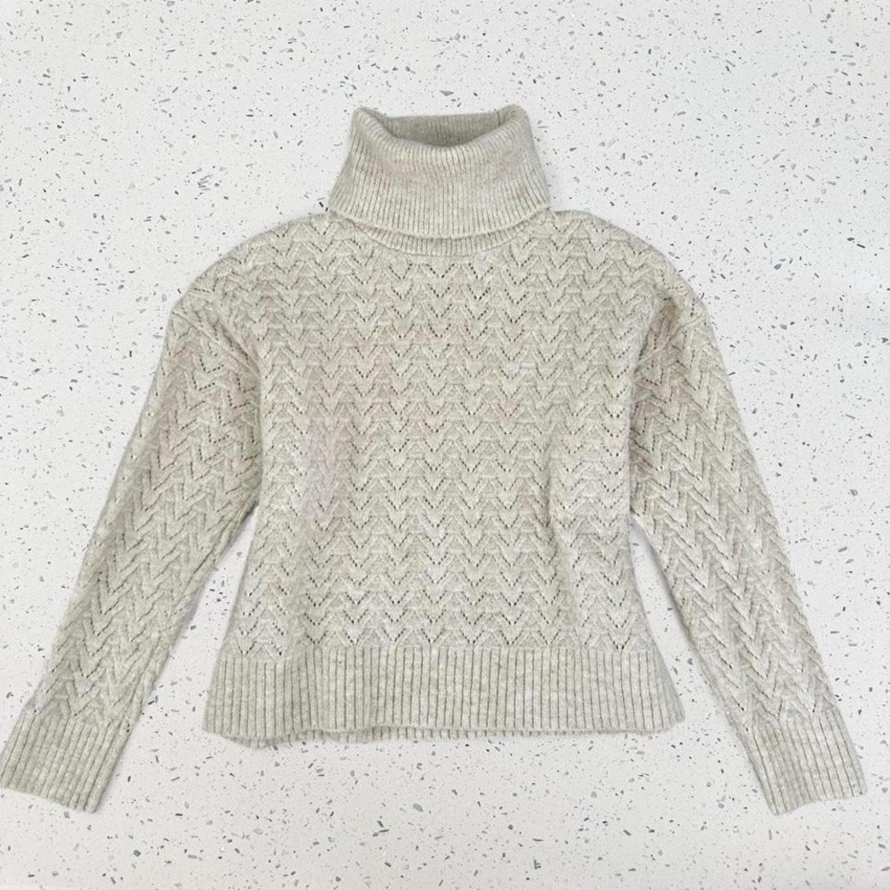 Old Navy Womens Medium Oatmeal Chevron Pointelle Knit Turtleneck Sweater